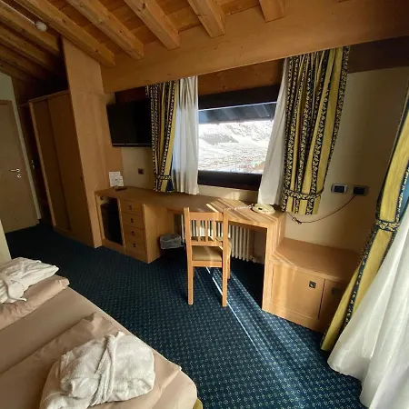 Hotel Alexander Charme 4*
